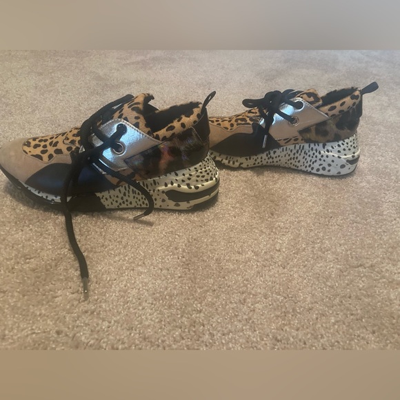 Steve Madden Animal Cheetah Print Sneakers - Picture 5 of 7